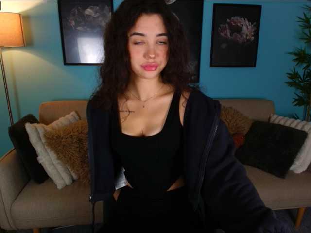 MissDilara live cam on BongaCams