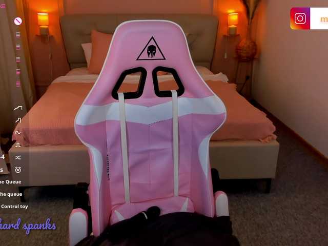 MissDilara live webcam show