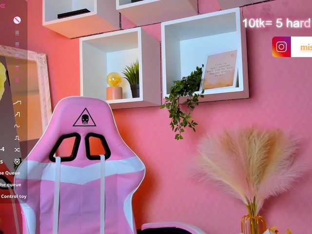 MissDilara live cam on BongaCams