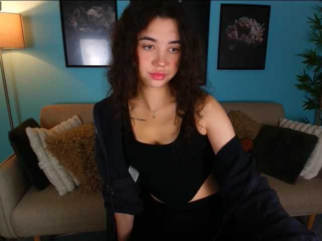 MissDilara live cam preview