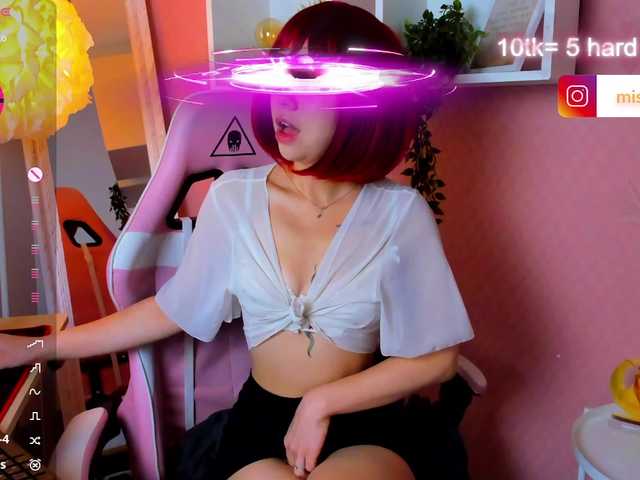 MissDilara live cam on BongaCams