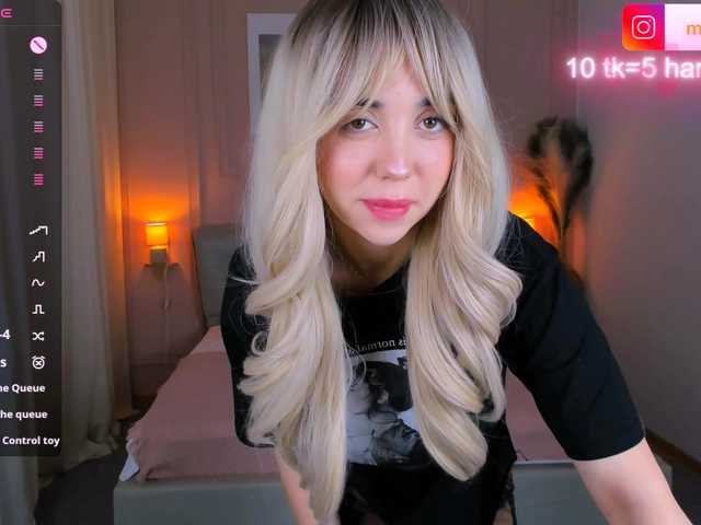 MissDilara live cam on BongaCams