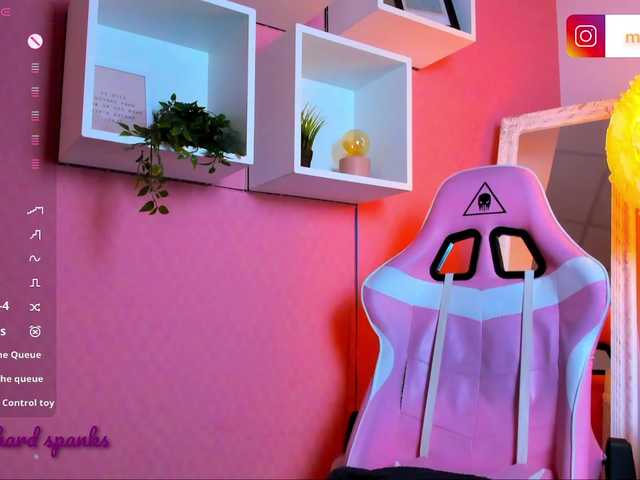 MissDilara live webcam show