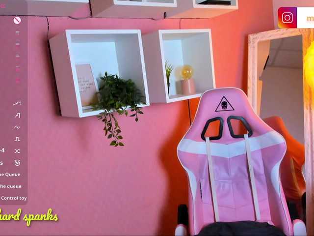 MissDilara live cam on BongaCams