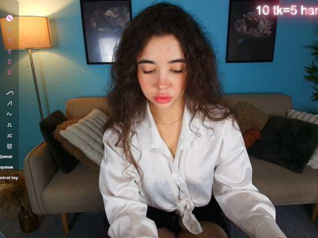 MissDilara live cam on BongaCams