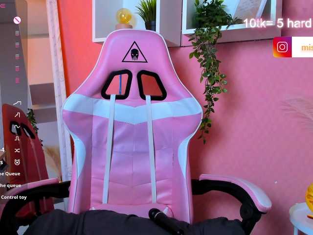 MissDilara live cam on BongaCams