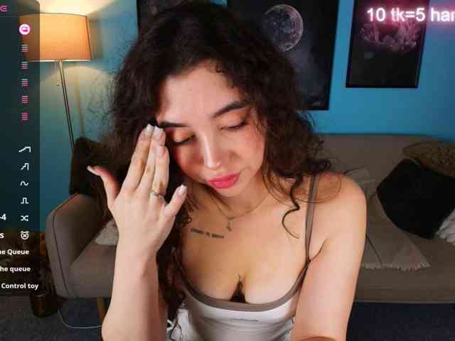 MissDilara webcam