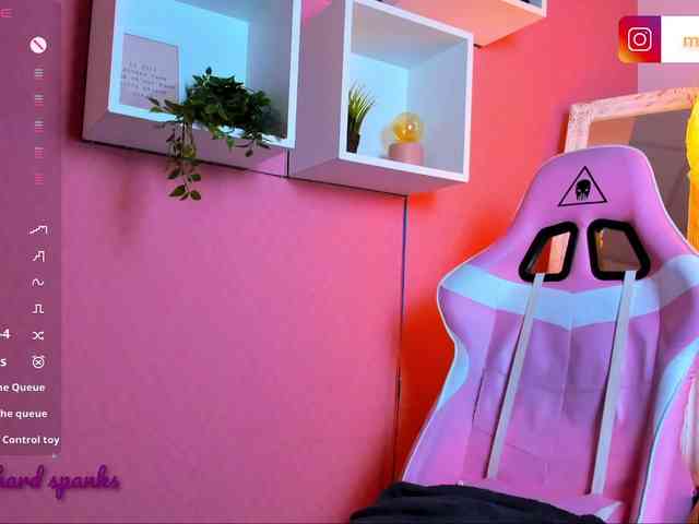MissDilara webcam