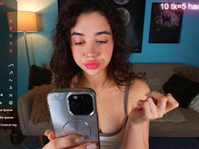 MissDilara webcam