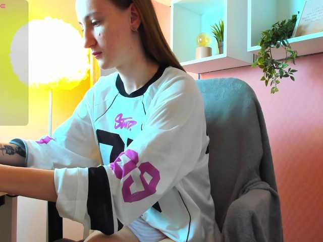 Jaidii live cam on BongaCams