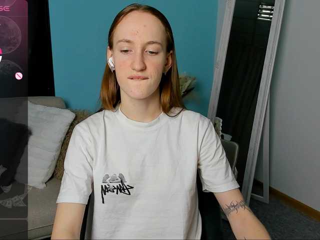 Jaidii's BongaCams show and profile