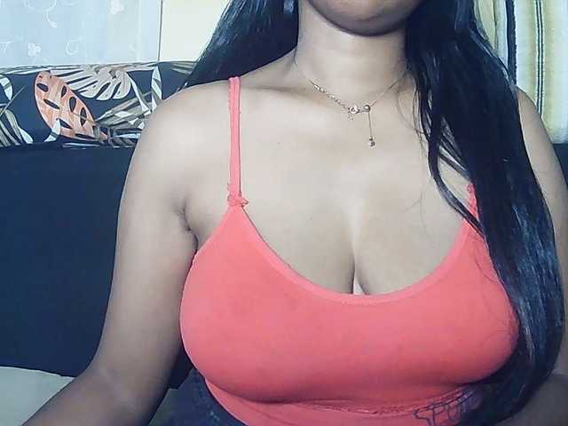 Happyi live cam on BongaCams