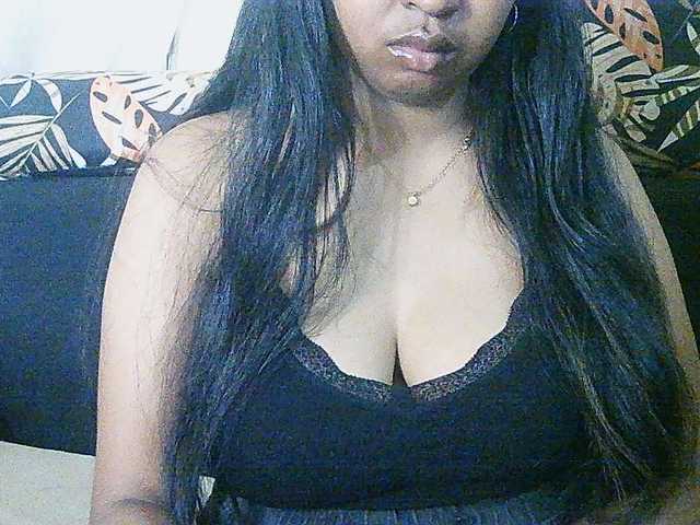Happyi live cam on BongaCams