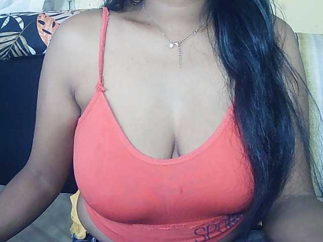 Happyi live cam on BongaCams