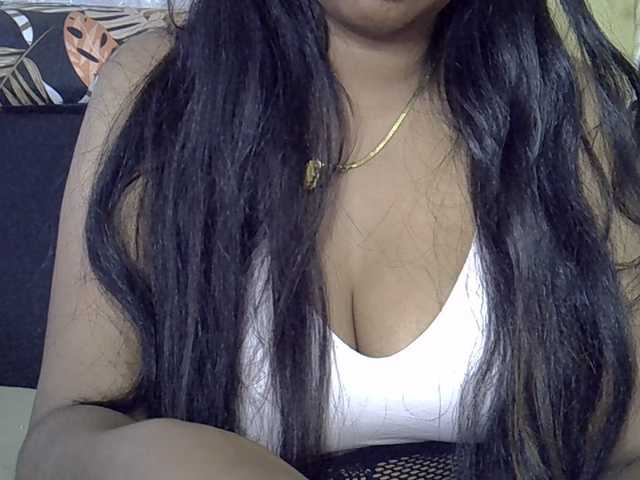 Happyi live cam on BongaCams