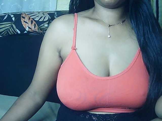 Happyi live cam on BongaCams