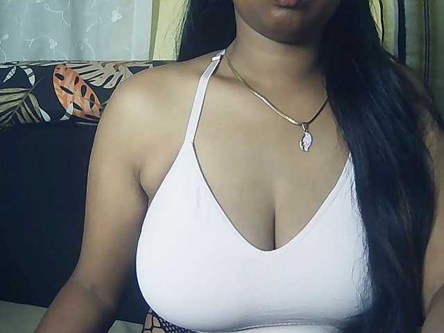 Happyi live cam on BongaCams