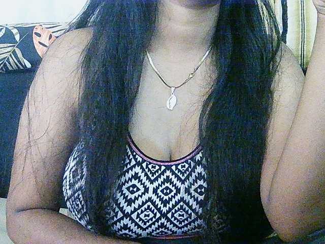 Happyi live cam on BongaCams