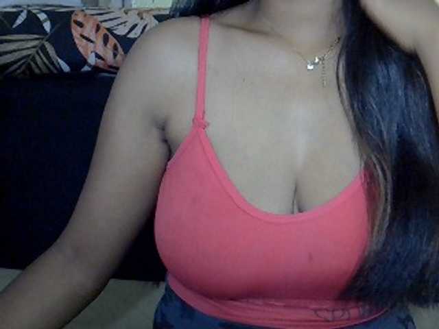 Happyi live cam on BongaCams