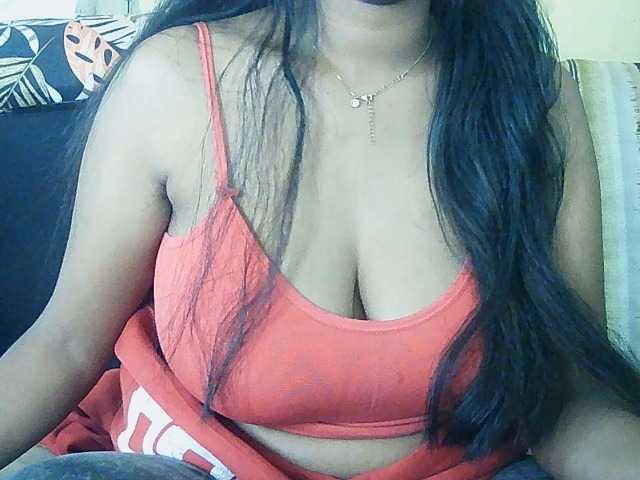 Happyi live cam on BongaCams
