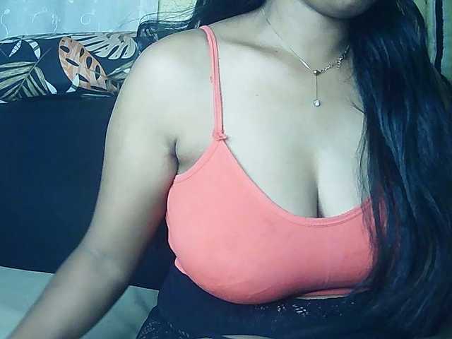 Happyi live cam on BongaCams