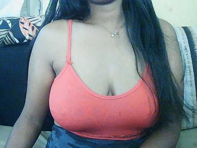 Happyi live cam on BongaCams
