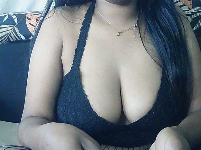 Happyi live cam on BongaCams