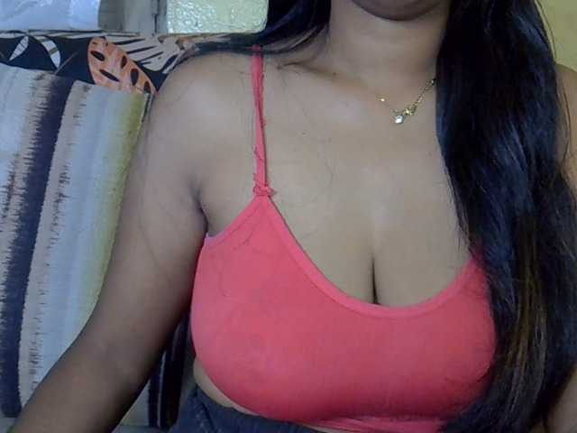 Happyi live cam on BongaCams