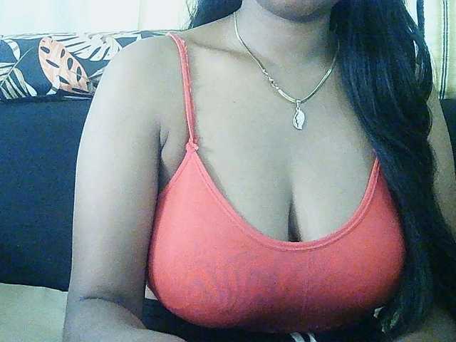 Happyi live cam on BongaCams