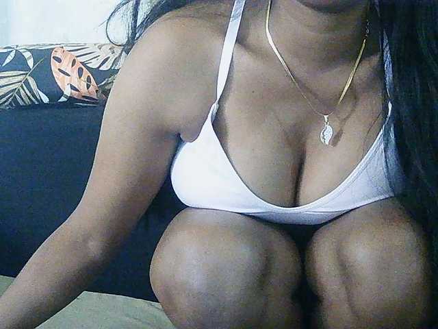 Happyi live webcam show