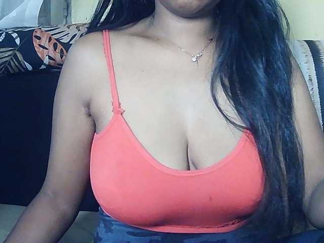 Happyi live cam on BongaCams