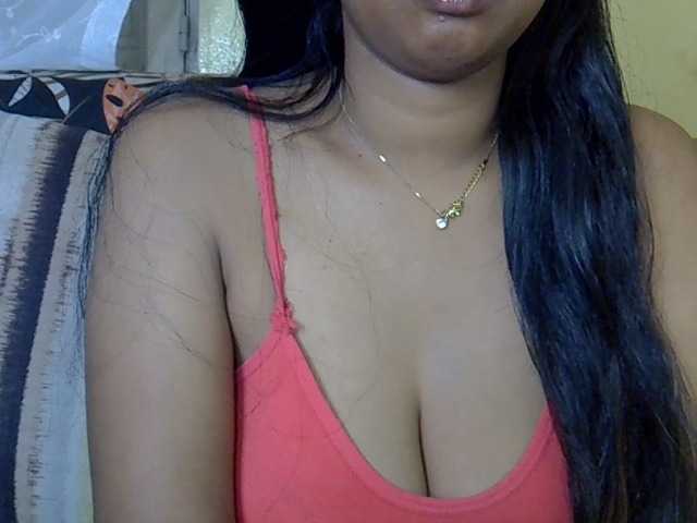 Happyi live cam on BongaCams