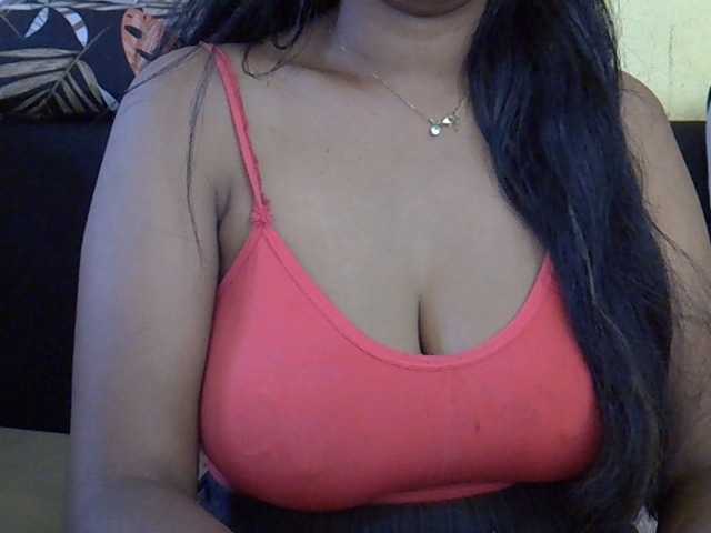 Happyi live cam on BongaCams