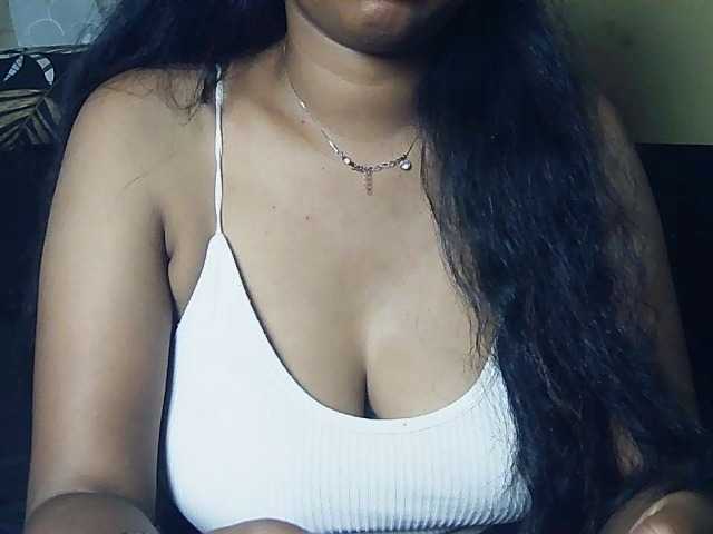 Happyi live cam on BongaCams