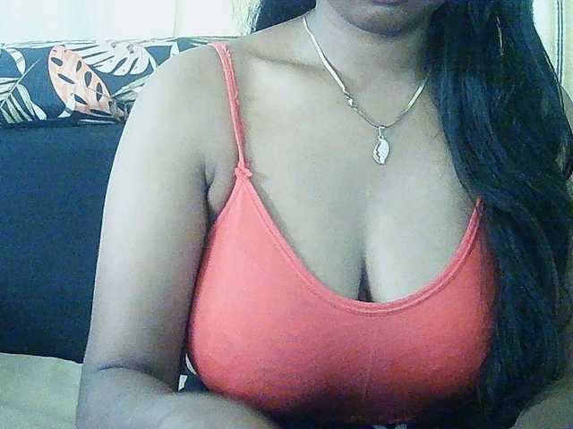 Happyi live cam on BongaCams