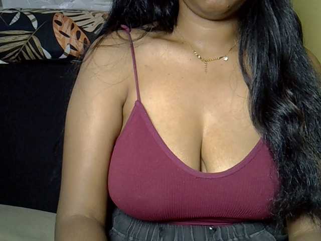 Camgirl Happyi sur Bongacams