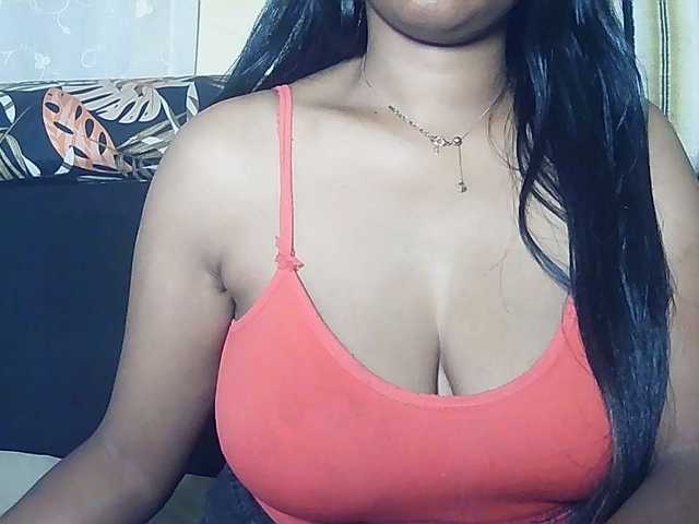 Happyi live cam on BongaCams