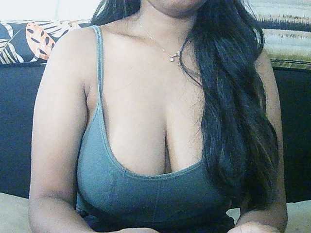 Happyi live cam on BongaCams