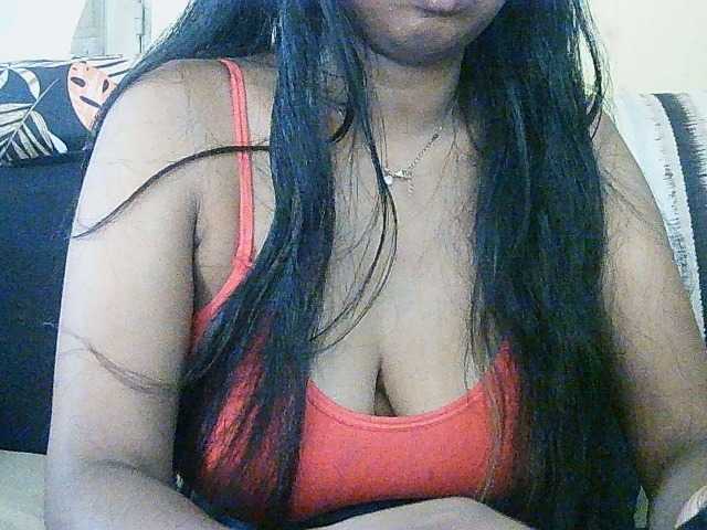 Happyi live cam on BongaCams