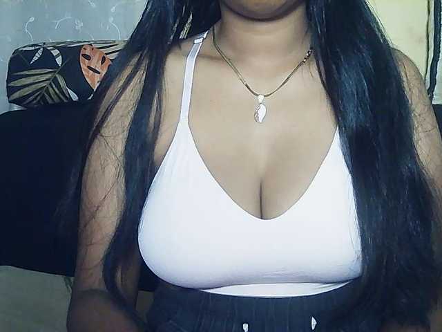 Happyi live cam on BongaCams