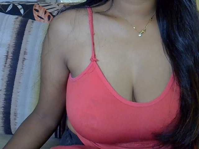Happyi live cam on BongaCams