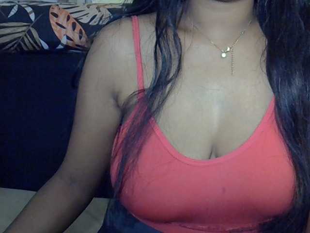 Happyi live cam on BongaCams