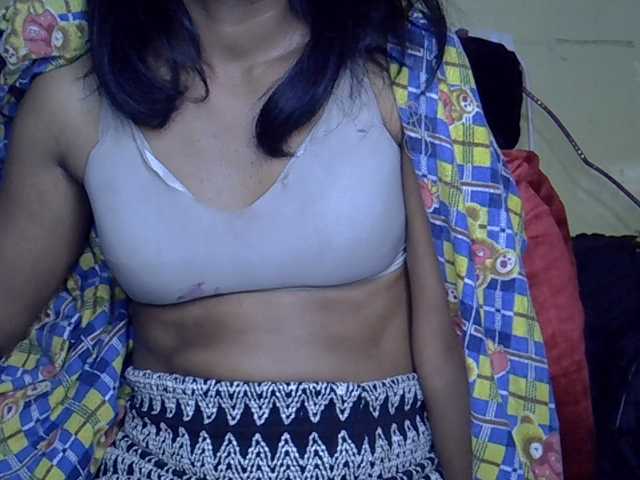 Happyi live cam on BongaCams