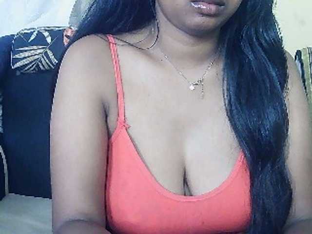 Happyi live cam on BongaCams