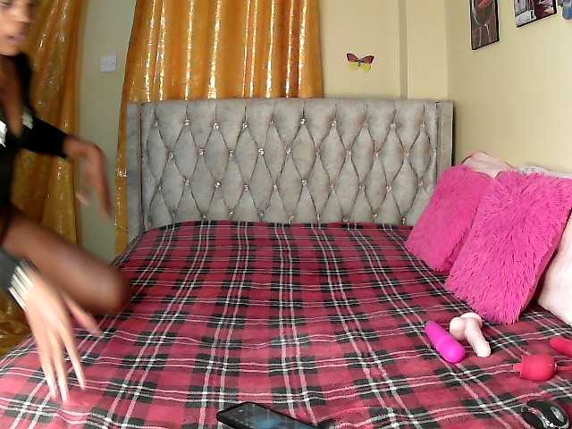 Lovelyquincy live cam on BongaCams
