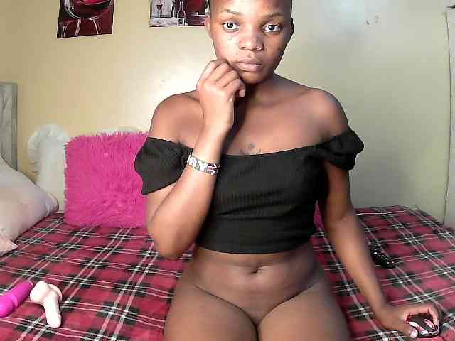 Lovelyquincy webcam