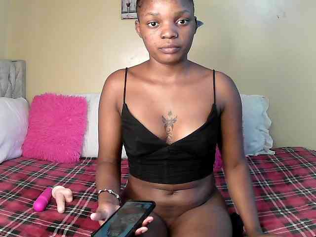 Lovelyquincy webcam