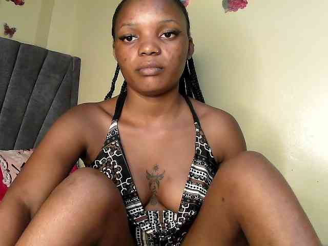 Lovelyquincy webcam