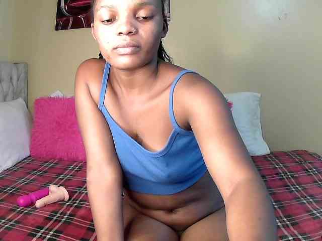Lovelyquincy webcam