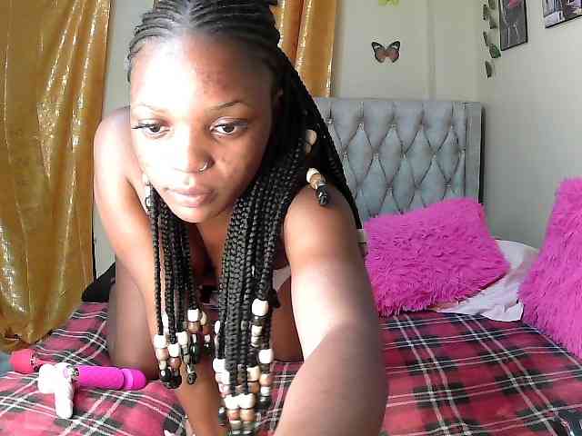Lovelyquincy webcam